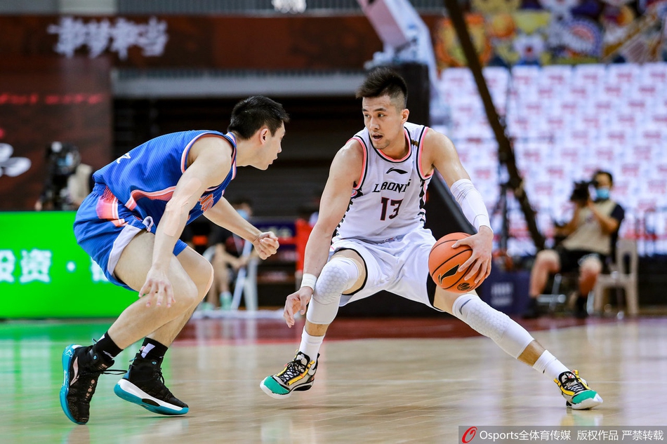 db官网官方注册-今夜西汉姆备战社区盾，迎来里程碑细节曝光，球迷炸锅，纪律约束更严格