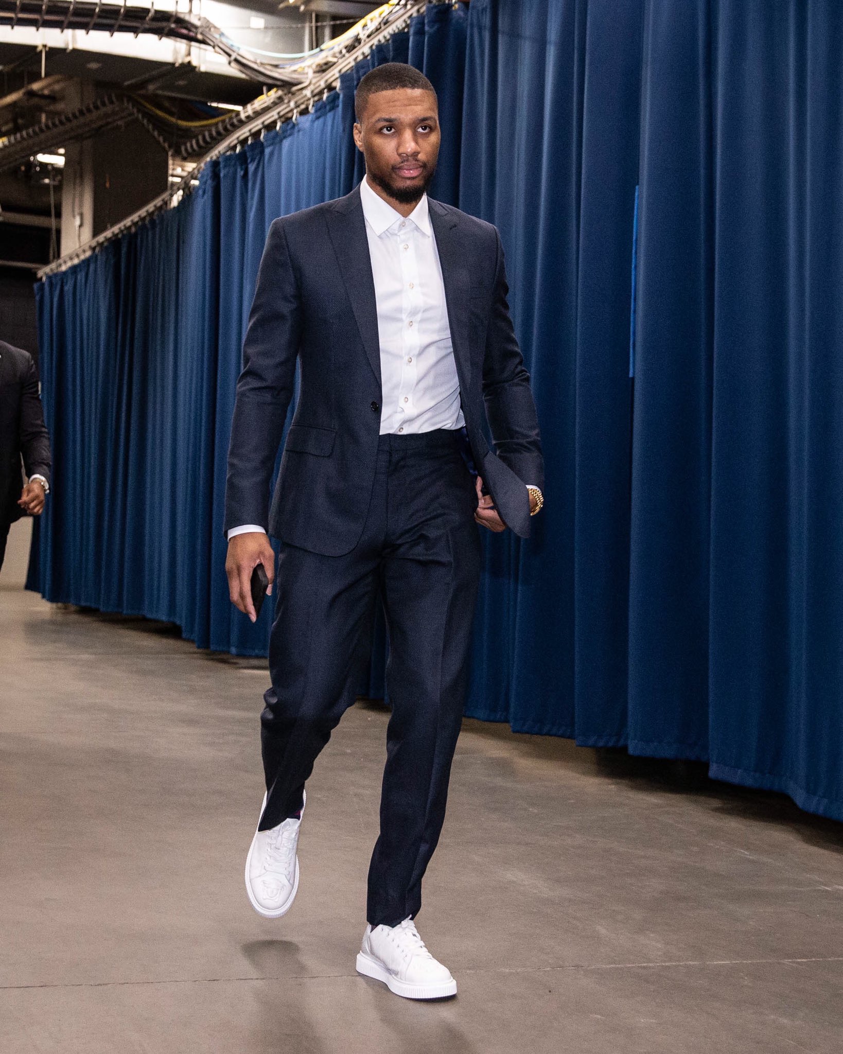 蔚蓝战争倒闭原因