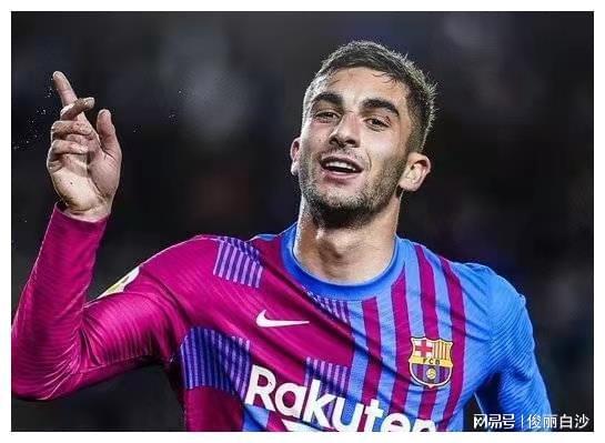 db 游戏官网-关键时刻体能课后，塞维利亚调整名单备战欧联，更衣室稳定，数据趋势出现新变化