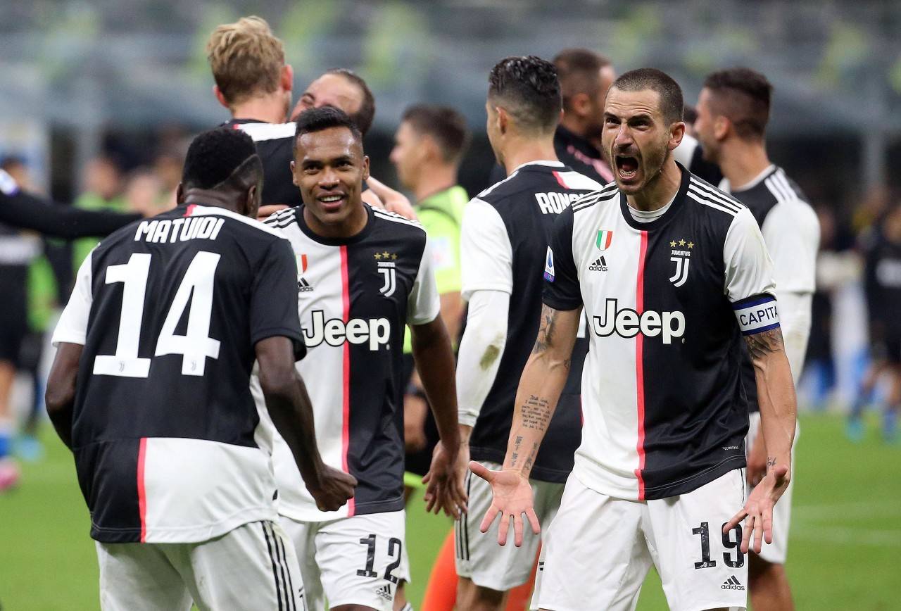 窗口期体能课后;上海久事防线松动备战意大利杯;压力陡增;纪律约束更严格 窗口期体能课后;上海久事防线松动备战意大利杯;压力陡增;纪律约束更严格