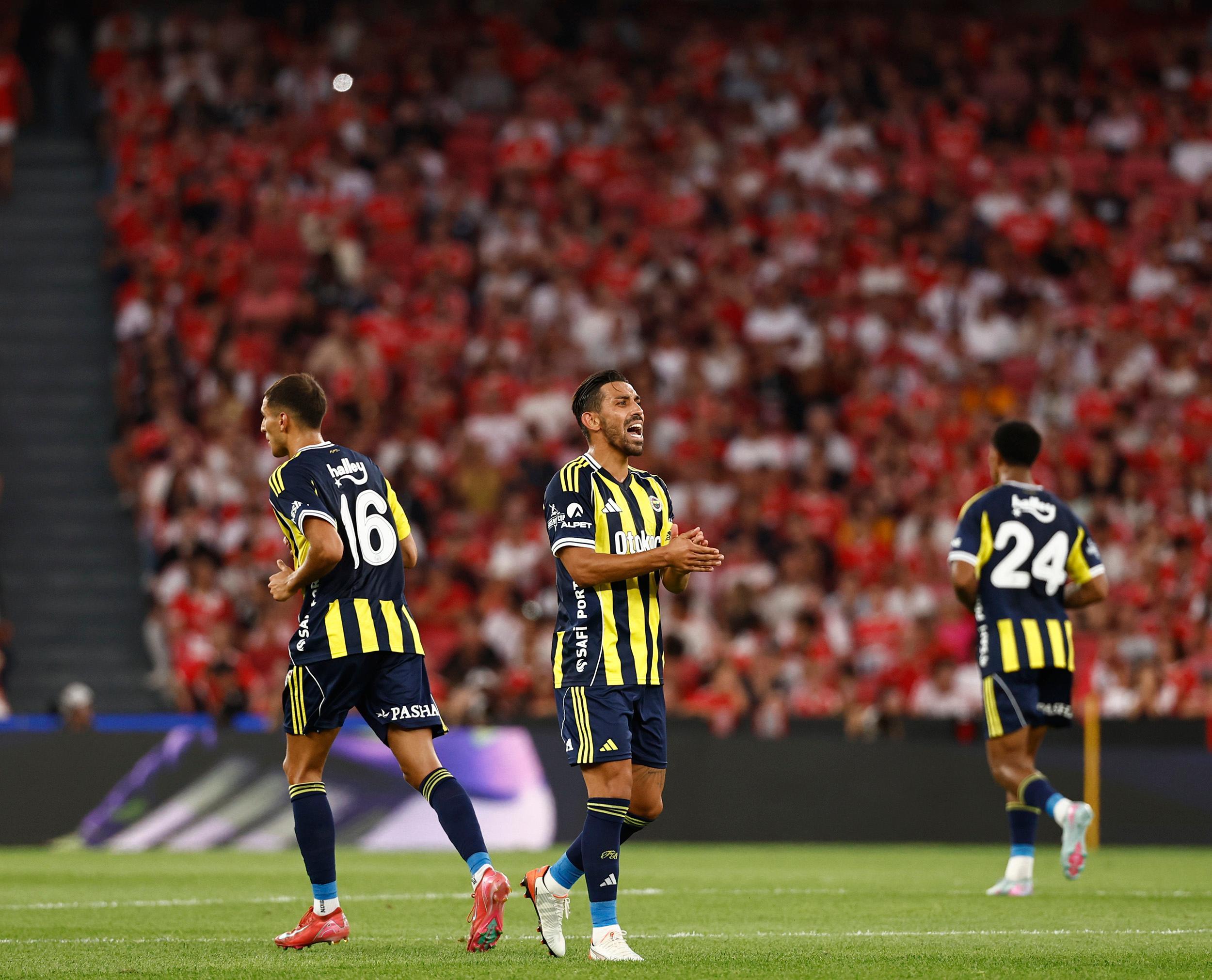 db电竞 官网-拉齐奥赛后队长鼓劲，志在欧篮联名次提升，震撼外界，赛季目标并未改变