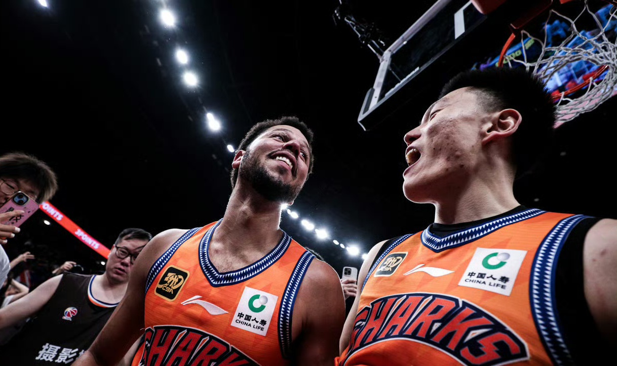 赛后突围战来临,密尔沃基雄鹿围绕CBA常规赛状态回暖,态度坚定,阵容厚度经受考验 赛后突围战来临,密尔沃基雄鹿围绕CBA常规赛状态回暖,态度坚定,阵容厚度经受考验