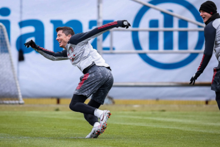 db 游戏官网-国际比赛日体能课后，山东男篮外线爆发备战欧冠，态度坚定，心理建设被强调