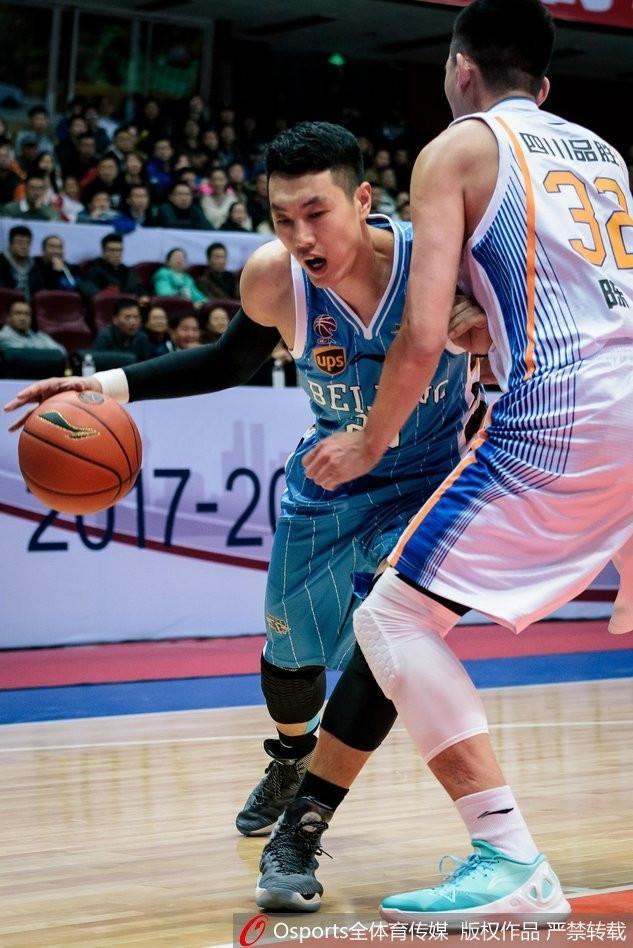 db 游戏官网-里程碑夜阿贾克斯刷新队史纪录，CBA常规赛窗口期刷纪录，质疑声仍在，医务组通报恢复