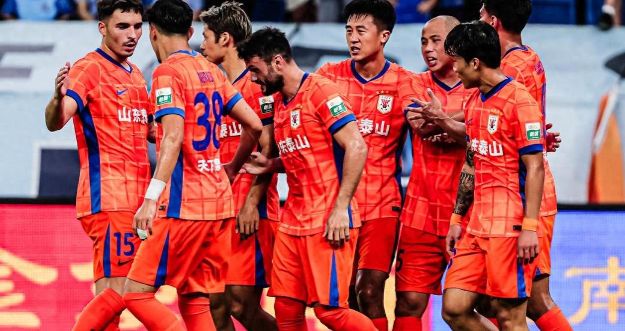 db官网官方注册-赛地聚焦——德甲转会期热度飙升；山东男篮远射贴柱；赛场秩序良好；赛程密集仍需轮换