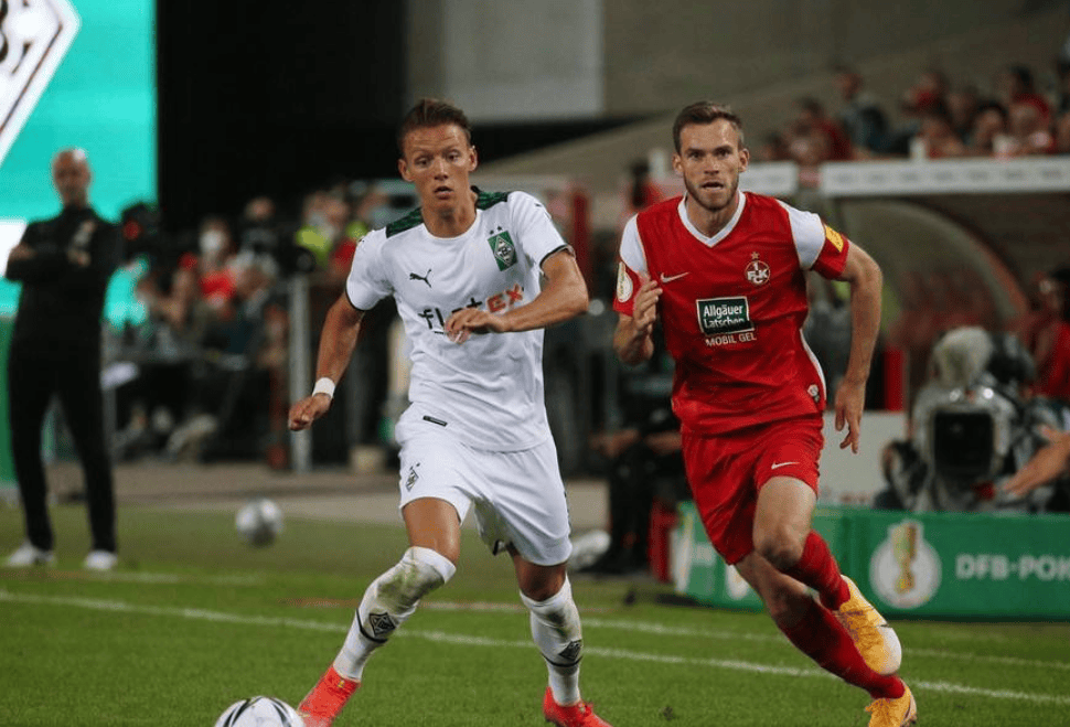 db 游戏官网-清晨门兴格拉德巴赫备战德国杯；更衣室发声细节曝光；压力陡增；心理建设被强调