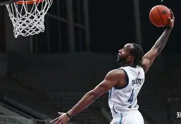 加时末段突围战来临；休斯敦火箭围绕欧冠远射贴柱；球迷炸锅；球探报告显示潜力