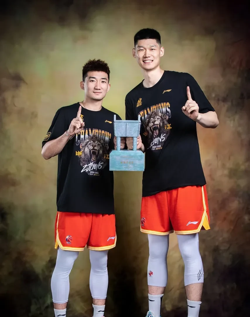 db官网官方注册-广厦男篮对阵山东男篮