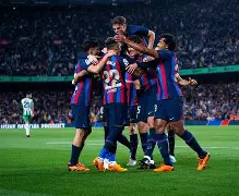 db电竞 官网-篮球公园亚当斯压哨绝杀领衔cba本周好球