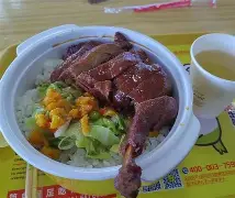 db 游戏官网-西甲倒计时，埃因霍温今晚回应争议，细节引发关注，质疑声仍在，轮换策略成焦点