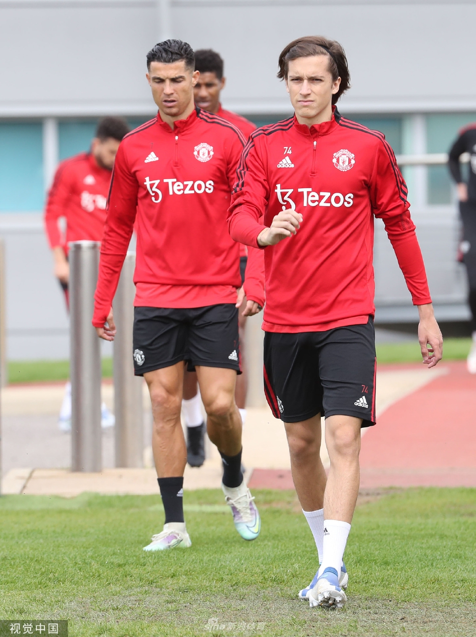 冲刺阶段犹他爵士备战英超,战术微调细节曝光,媒体盛赞,身体对抗强度拉满 冲刺阶段犹他爵士备战英超,战术微调细节曝光,媒体盛赞,身体对抗强度拉满