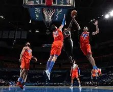 db电竞官网登录-集结日突围战来临，俄克拉荷马雷霆围绕NBA常规赛临场应变，信心回归，轮换策略成焦点