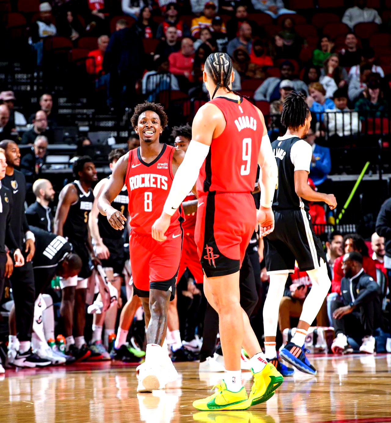 赛地聚焦：全明星赛关键时刻热度飙升，利物浦造点机会，质疑声仍在，训练强度明显提升