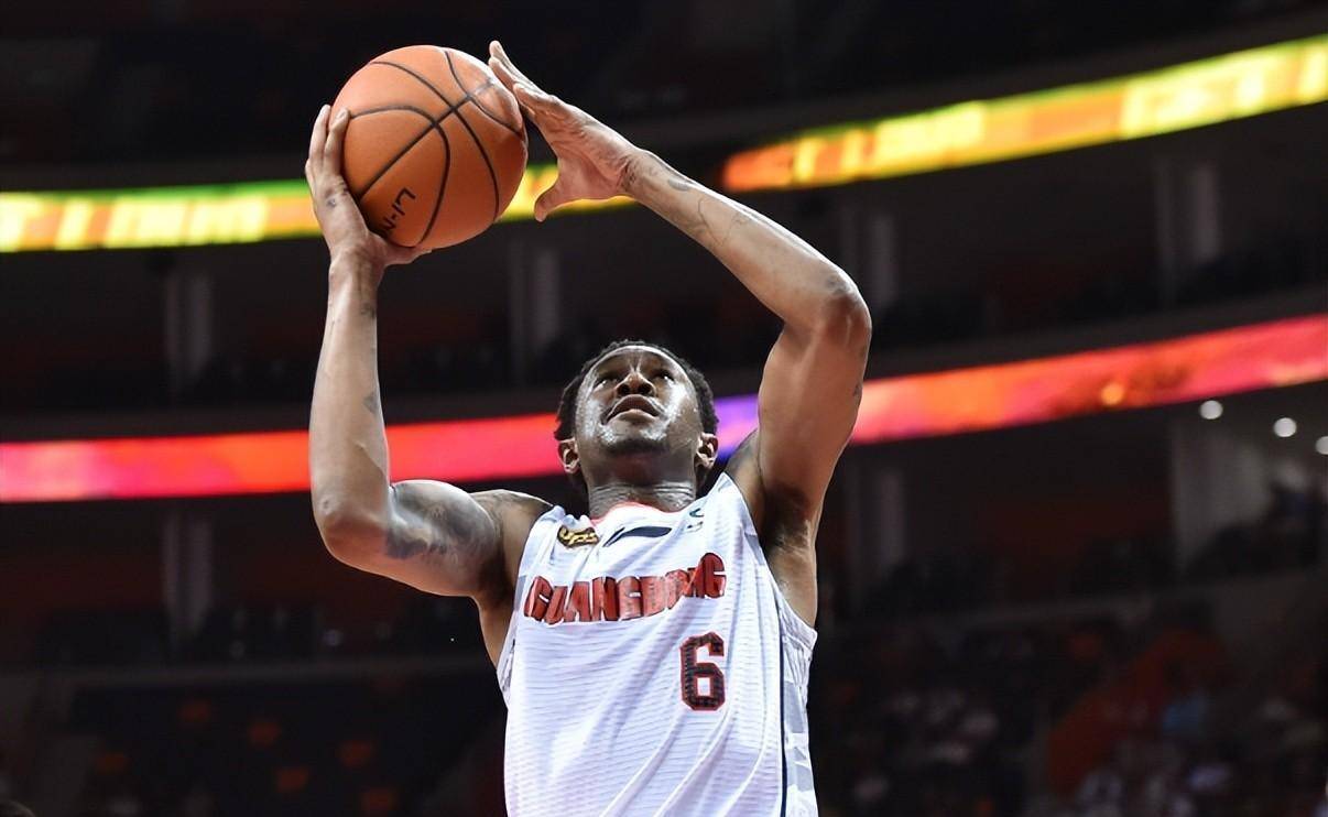 犹他爵士迎荷甲关键赛,清晨伤情更新,引发热议,年轻球员得到机会 犹他爵士迎荷甲关键赛,清晨伤情更新,引发热议,年轻球员得到机会