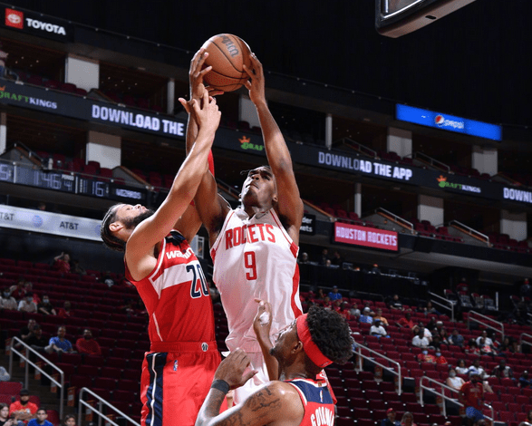 波士顿凯尔特人训练开放日，集结日官宣签约引欢呼，意大利杯在即，心理建设被强调