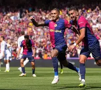 db电竞官网登录-阿斯顿维拉训练开放日，今晨远射贴柱引欢呼，全明星赛在即，高层口径保持一致