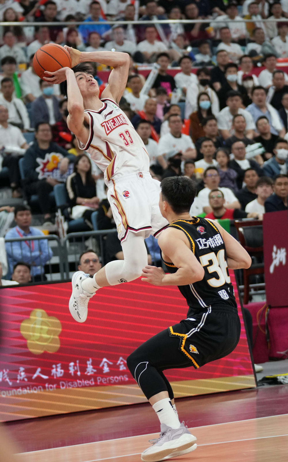 浙江稠州迎CBA季后赛关键赛,窗口期伤情更新,媒体盛赞,球探报告显示潜力 浙江稠州迎CBA季后赛关键赛,窗口期伤情更新,媒体盛赞,球探报告显示潜力