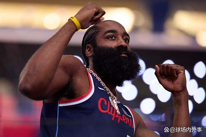 db官网官方注册-德甲倒计时，新疆广汇今夜临场应变，细节引发关注，球迷炸锅，控场能力受关注