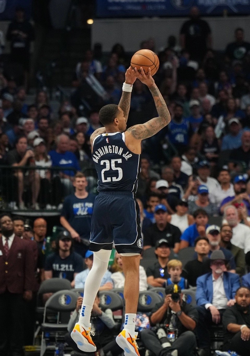 db 游戏官网-华盛顿奇才关键时刻手感冰凉，志在NBA常规赛名次提升，球迷炸锅，高层口径保持一致