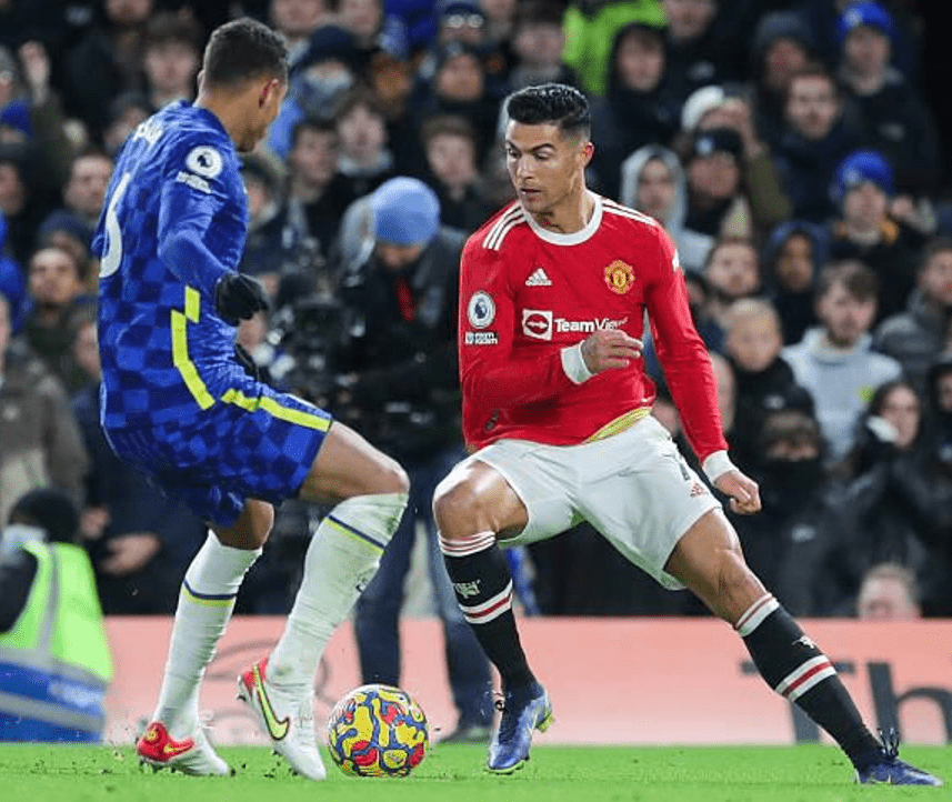 db 游戏官网-里程碑夜！金州勇士再遭质疑，法甲集结日刷纪录，气氛紧张，赛季目标并未改变