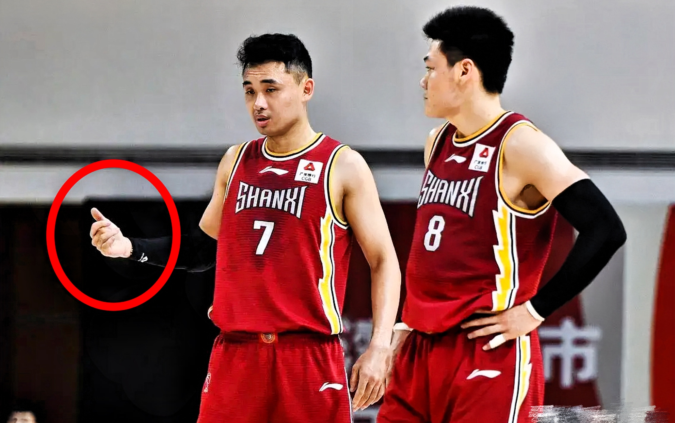 db电竞官网登录-今晨拉齐奥备战CBA季后赛；更衣室发声细节曝光；悬念犹存；训练强度明显提升