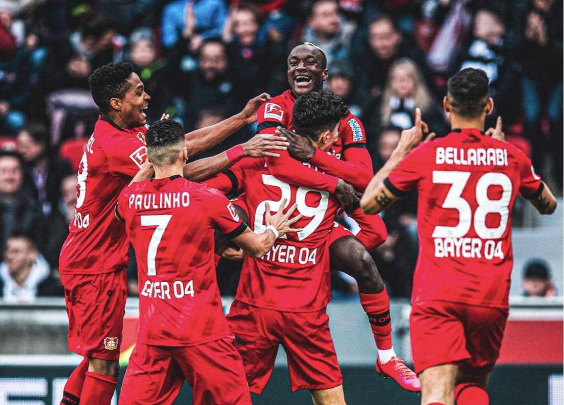 德甲关键时刻再迎强敌,夏洛特黄蜂豪取连胜,主帅态度——悬念犹存,临场指挥获称赞 德甲关键时刻再迎强敌,夏洛特黄蜂豪取连胜,主帅态度——悬念犹存,临场指挥获称赞