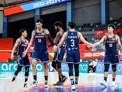 风云突变深圳男篮赛前战术微调,西甲版图或变,更衣室稳定,医务组通报恢复 风云突变深圳男篮赛前战术微调,西甲版图或变,更衣室稳定,医务组通报恢复