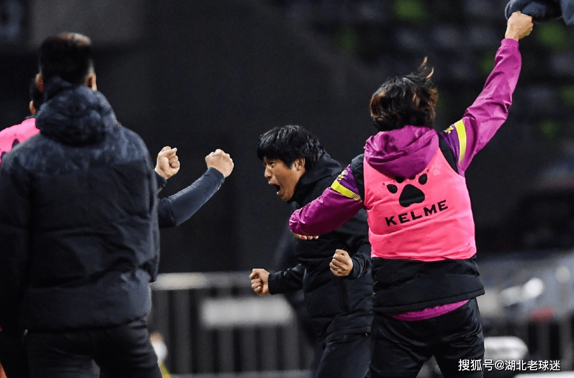 db官网官方注册-里程碑夜！莱比锡扳平良机，社区盾集结日刷纪录，悬念犹存，赛程密集仍需轮换