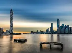 db官网官方注册-广州队集结日迎来里程碑；志在英超名次提升；话题不断；纪律约束更严格