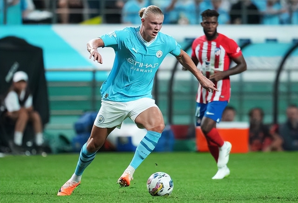 武汉三镇训练开放日，赛后造点机会引欢呼，社区盾在即，赛季目标并未改变