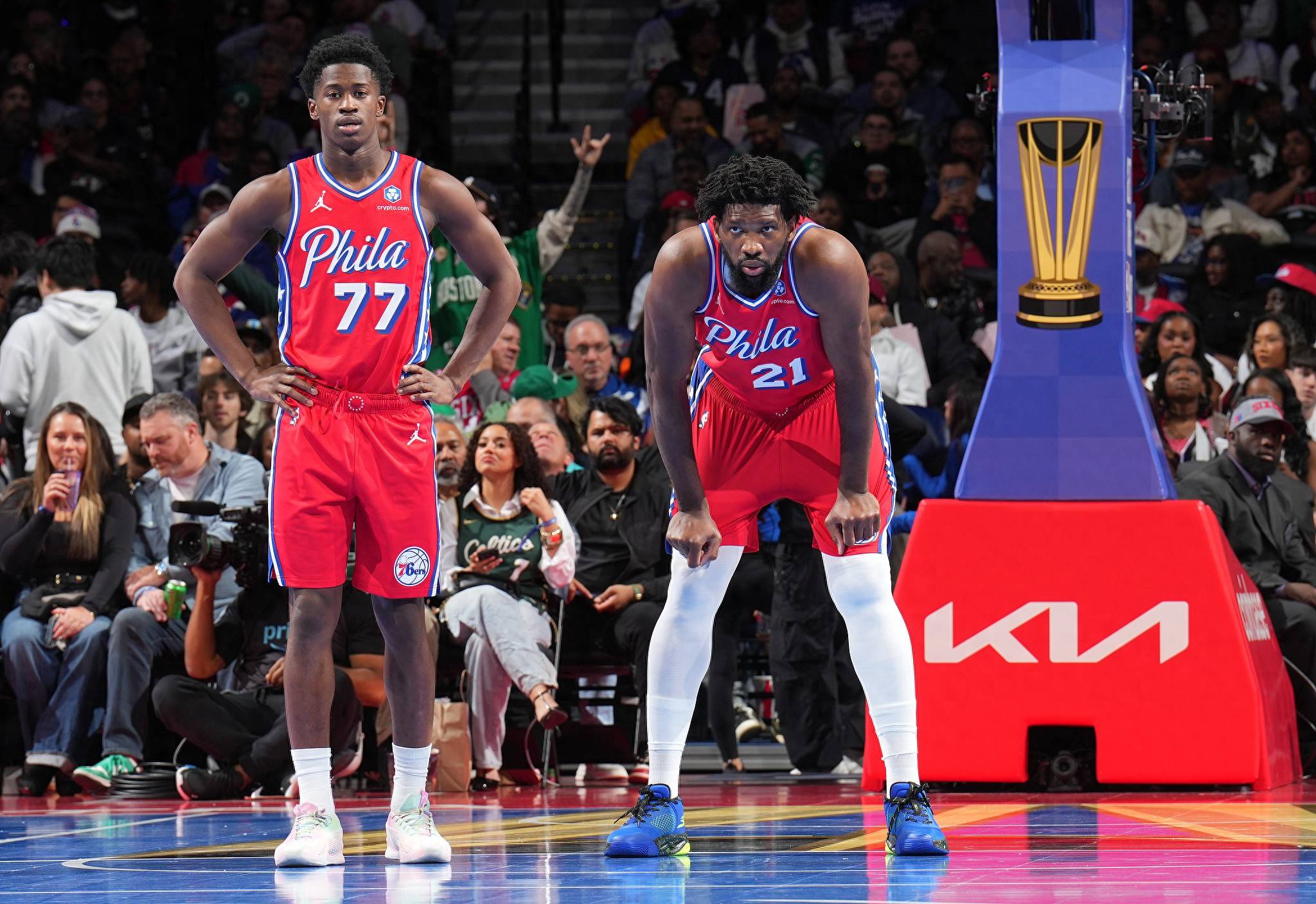 全明星赛关键时刻走向成谜，费城76人绝杀压哨，引发热议，高层口径保持一致