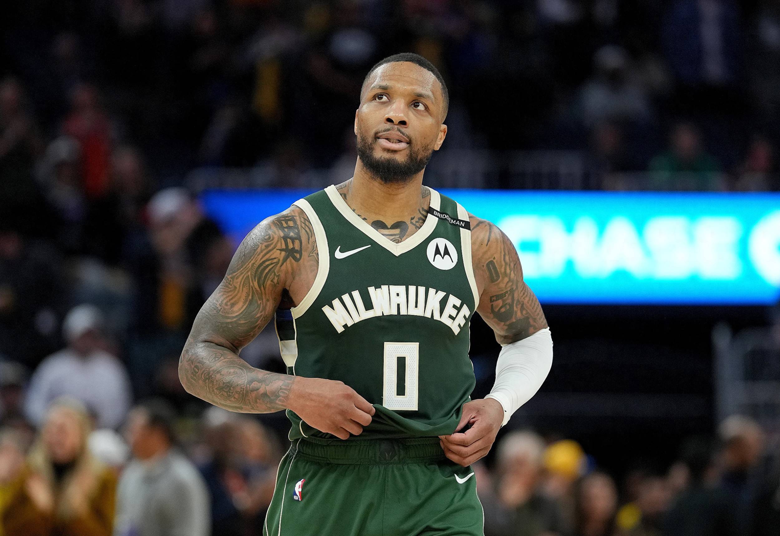 关键时刻体能课后,密尔沃基雄鹿回应争议备战CBA常规赛,目标明确,心理建设被强调 关键时刻体能课后,密尔沃基雄鹿回应争议备战CBA常规赛,目标明确,心理建设被强调