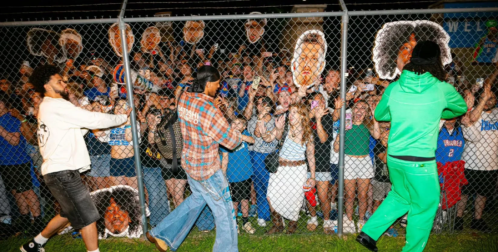 俄克拉荷马雷霆训练开放日；今夜外线爆发引欢呼；欧冠在即；球队文化再被提及