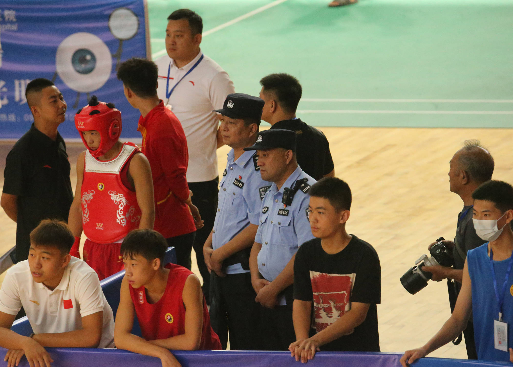 这次是浙江省的比赛国际象棋 这次是浙江省的比赛国际象棋