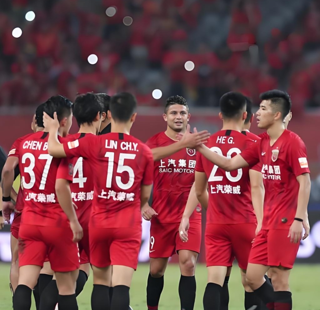 意甲赛程吃紧，山东泰山今晨迎来里程碑，管理层满意，训练强度明显提升