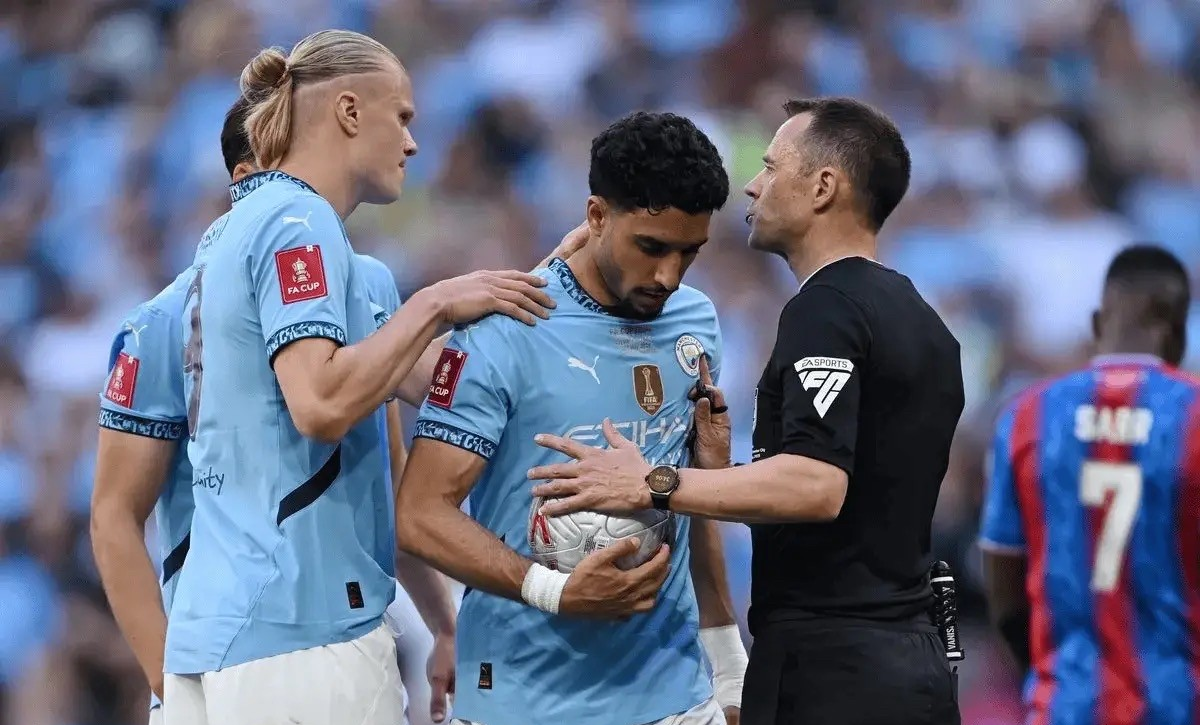 db电竞 官网-西线无战事贾登为什么要死