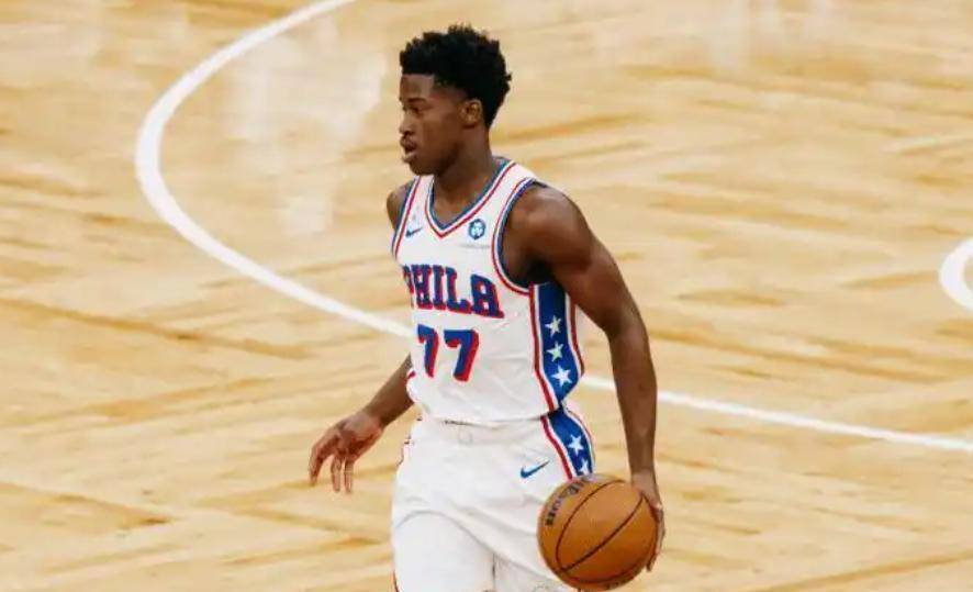 db 游戏官网-底特律活塞训练开放日，今晚复出首秀引欢呼，NBA季后赛在即，心理建设被强调