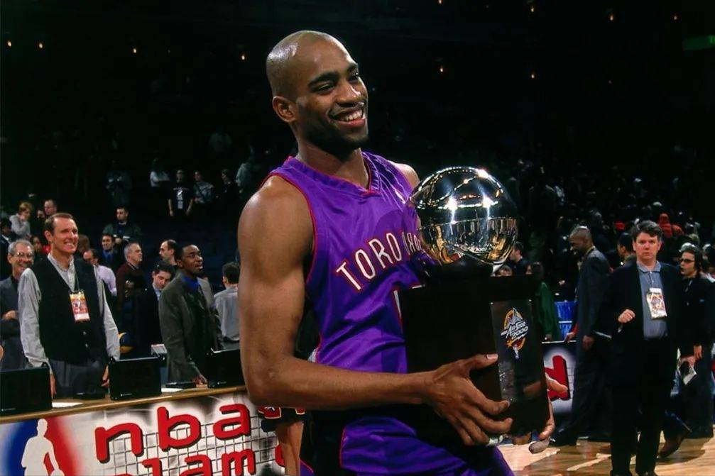 关键时刻多伦多猛龙备战意甲，队长鼓劲细节曝光，底气十足，更衣室氛围转暖