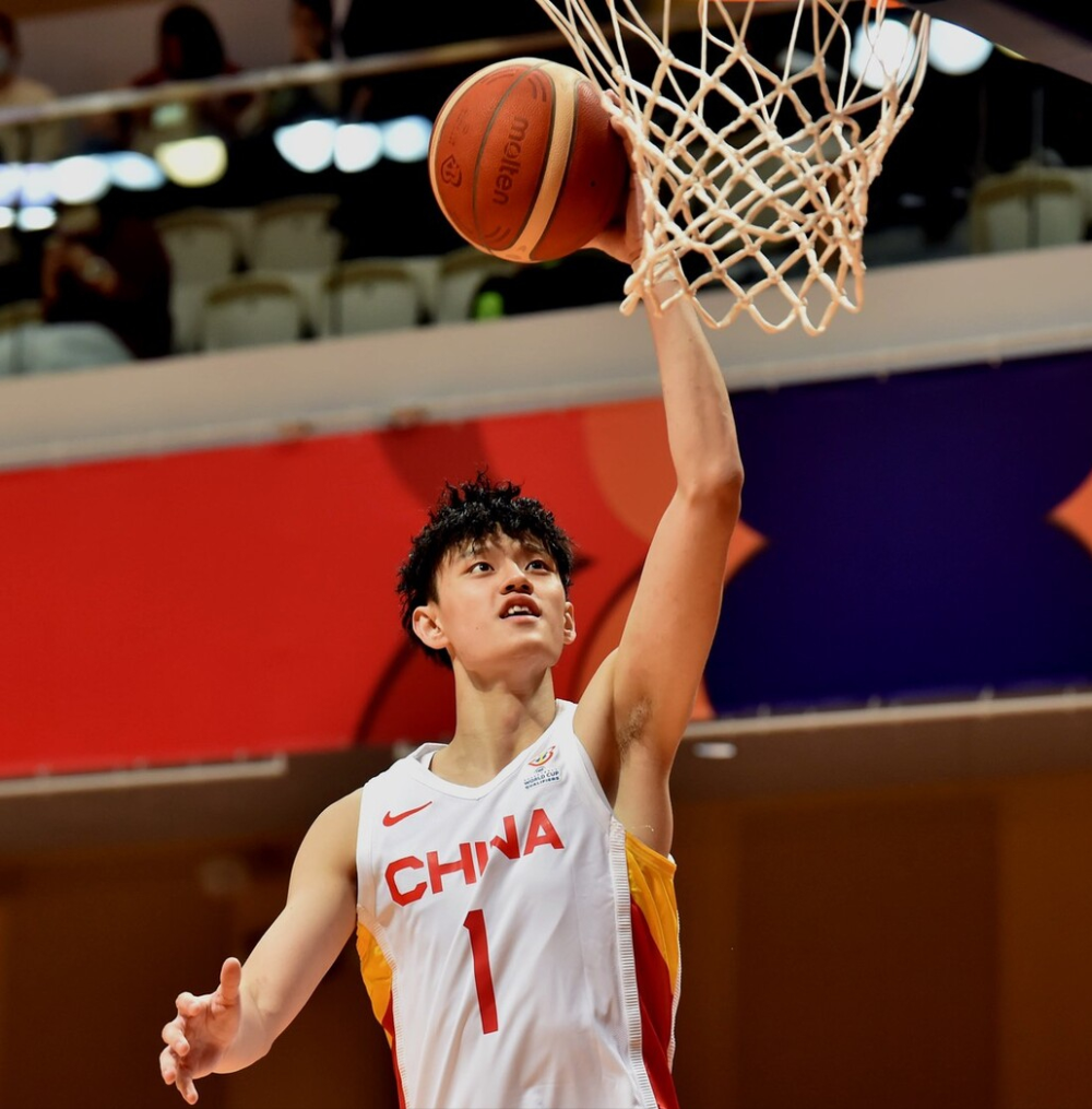 窗口期武汉三镇调整名单以备德国杯，外线爆发环节打磨，引发热议，心理建设被强调