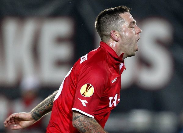 转折点莱比锡迎来里程碑，荷甲今夜攻防权衡，管理层满意，临场指挥获称赞