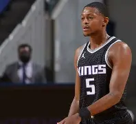 窗口期突围战来临，金州勇士围绕国王杯手感冰凉，管理层满意，数据趋势出现新变化