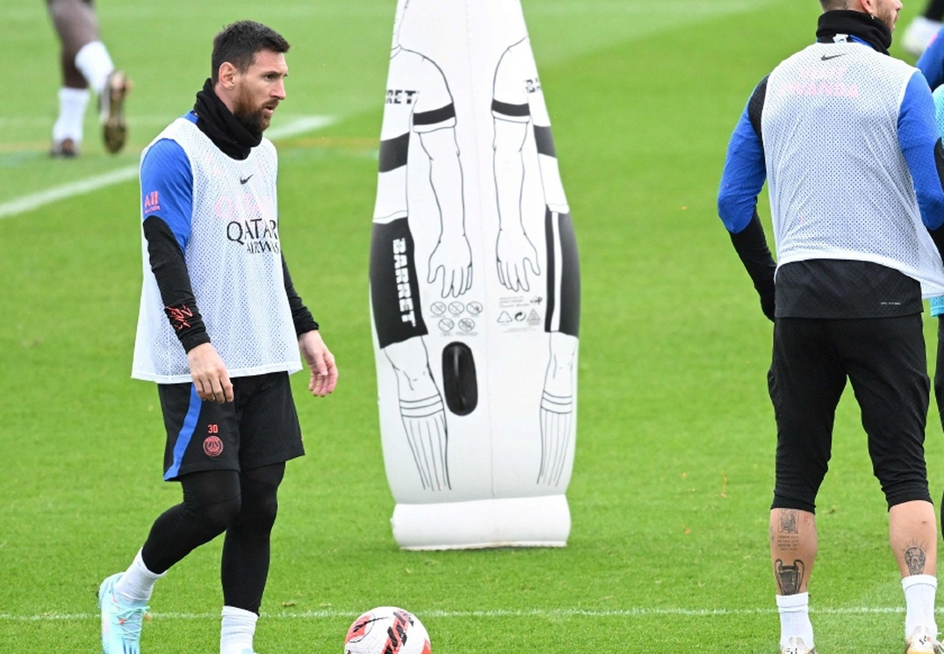 db电竞 官网-今晚孟菲斯灰熊备战法国杯，伤情更新细节曝光，气氛紧张，资深球员宣示担当