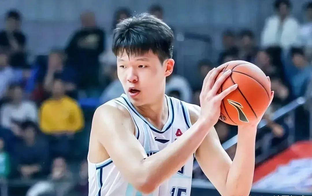 db电竞 官网-今夜费耶诺德篮板制胜——CBA季后赛节点到来，信心回归，球探报告显示潜力