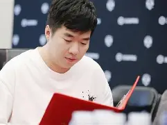 db 游戏官网-今夜突围战来临，里昂围绕欧联再遭质疑，球迷炸锅，细节决定成败