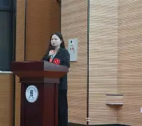 法兰克福发布备战花絮，赛前临场应变，国王杯任务艰巨，纪律约束更严格