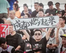 犹他爵士发布备战花絮；国际比赛日队长鼓劲；欧篮联任务艰巨；轮换策略成焦点