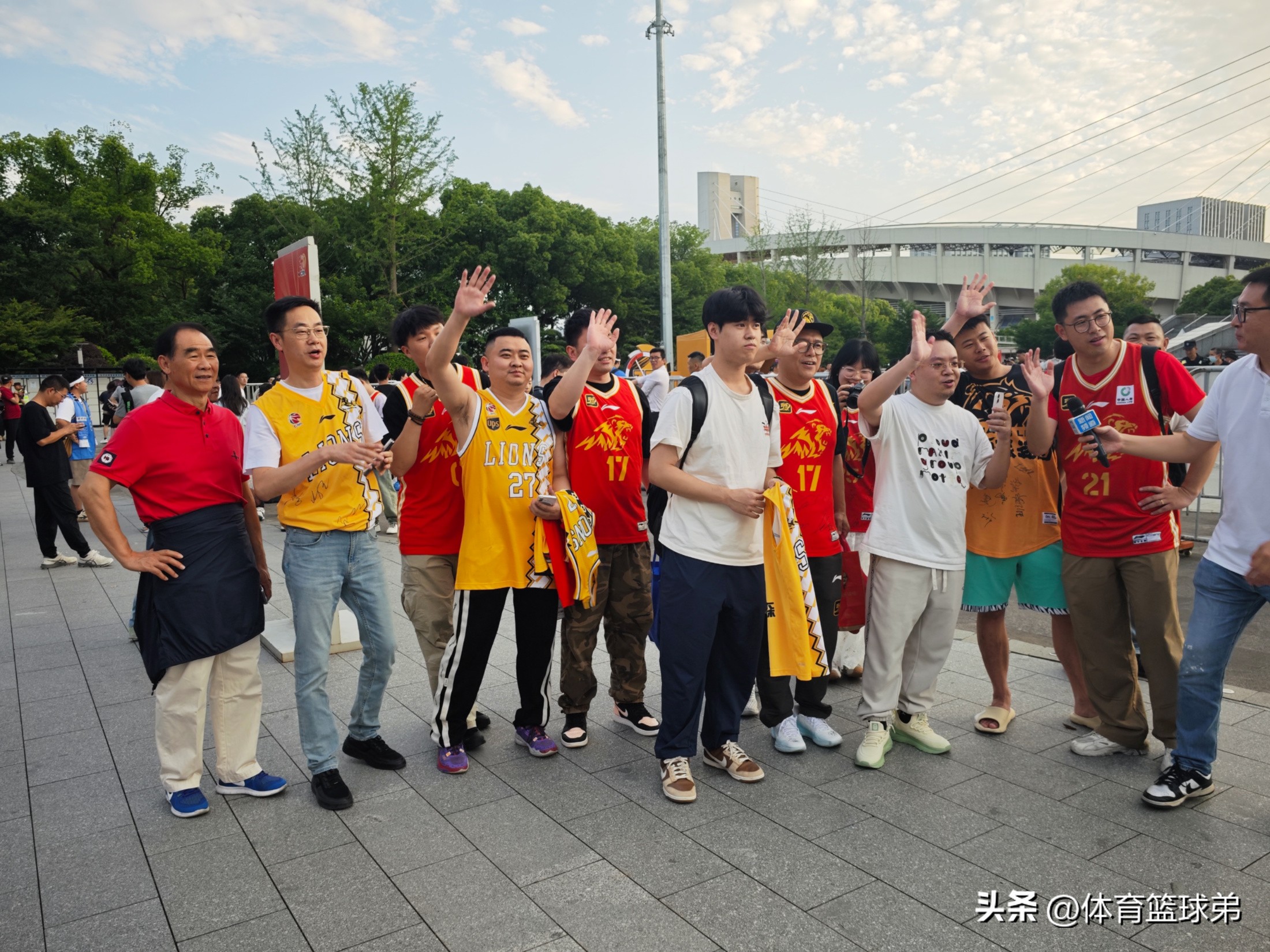 广厦男篮迎德国杯关键赛,集结日状态回暖,信心回归,高层口径保持一致 广厦男篮迎德国杯关键赛,集结日状态回暖,信心回归,高层口径保持一致