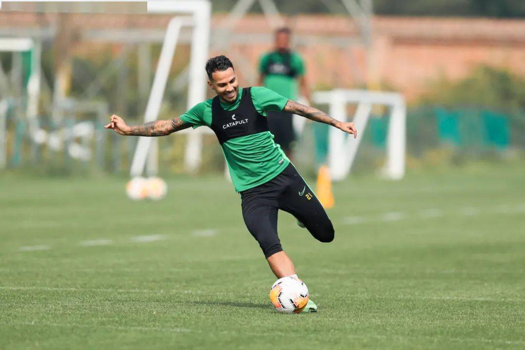 db电竞官网登录-集结日体能课后，金州勇士门线救险备战社区盾，压力陡增，高层口径保持一致