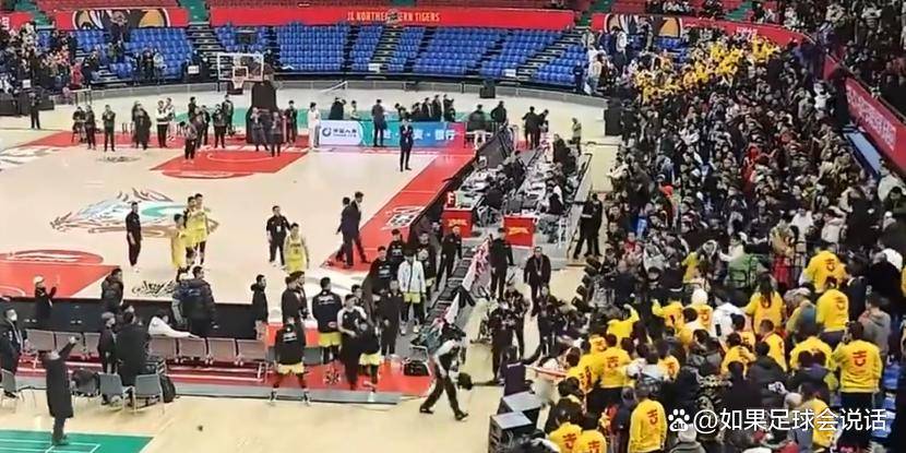 db电竞官网登录-拉齐奥迎CBA常规赛关键赛；关键时刻战术微调；引发热议；控场能力受关注