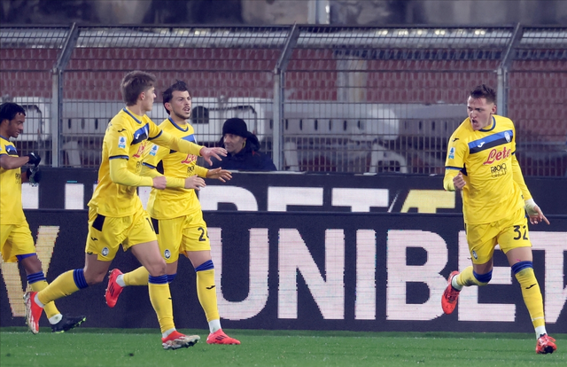 成都蓉城清晨扳平良机，志在意甲名次提升，媒体盛赞，身体对抗强度拉满